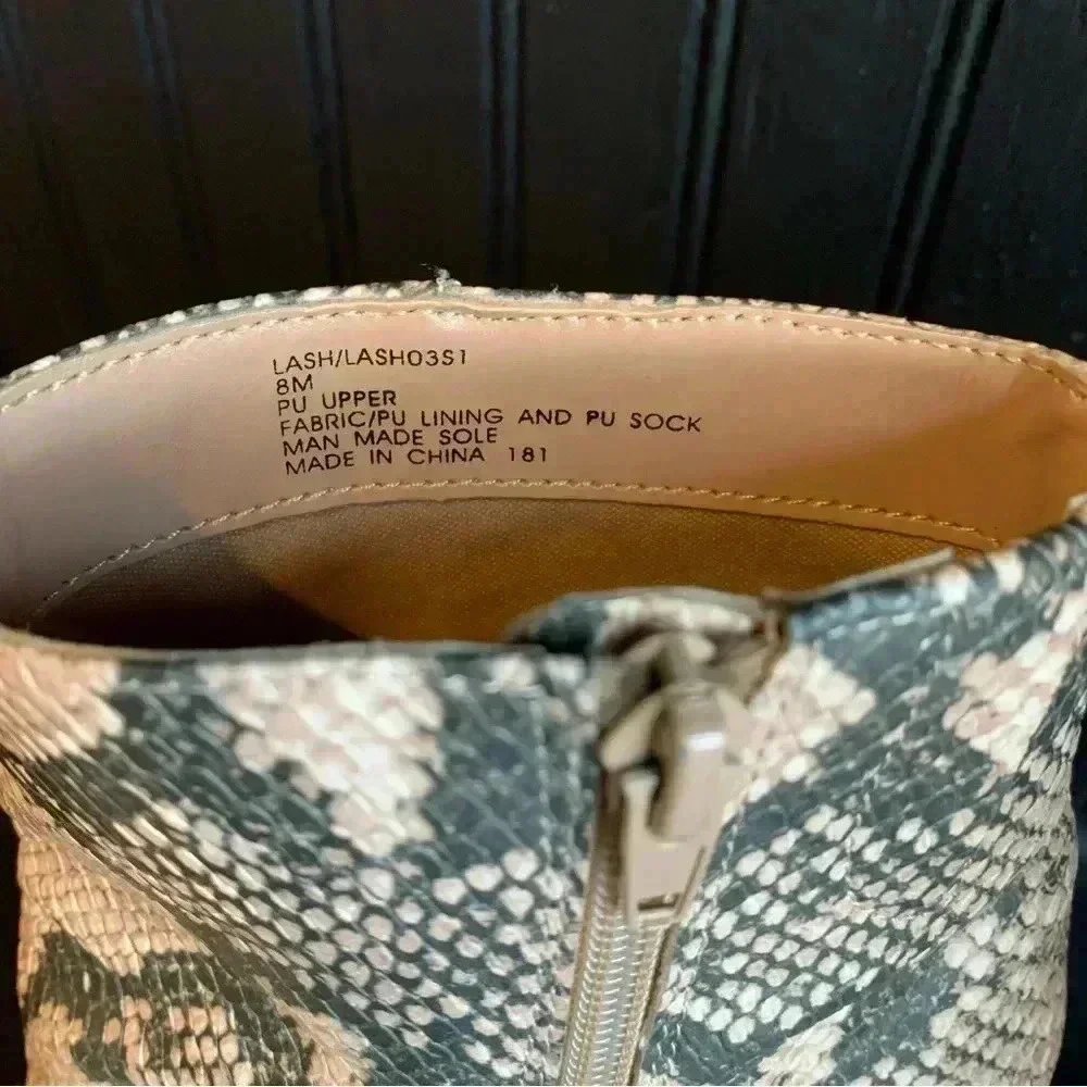 Steve Madden Nadalie Pointed Toe Bootie (Tan, Snake Print) Size 8 - Picture 4 of 7